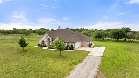 $630,000 | 1145 Hill Valley Drive, Stephenville, TX 76401