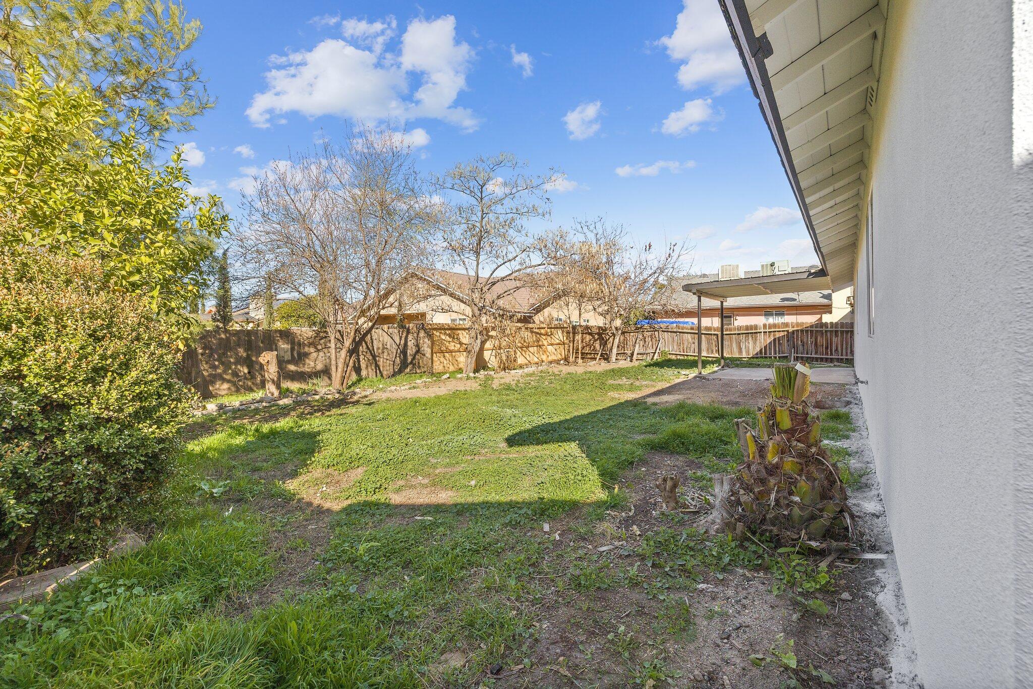 271 North Ruth Street Porterville, CA 93257 - Photo 27 of 27 34-web-or-mls-713A6023