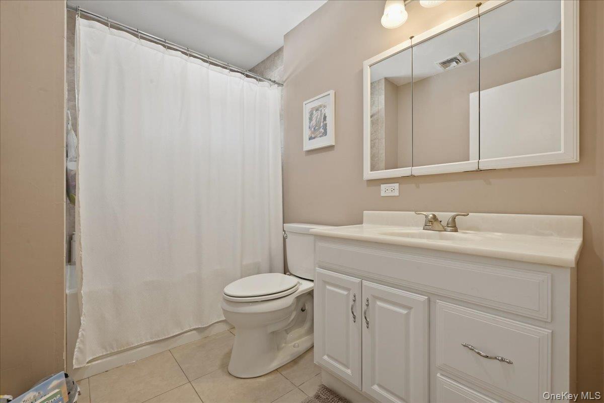 9 Copperbeech Road St. James, NY 11780 - Photo 17 of 39