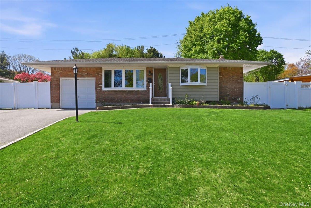 9 Copperbeech Road St. James, NY 11780 - Photo 2 of 39