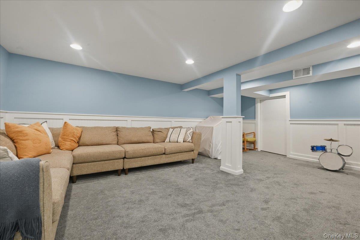 9 Copperbeech Road St. James, NY 11780 - Photo 26 of 39