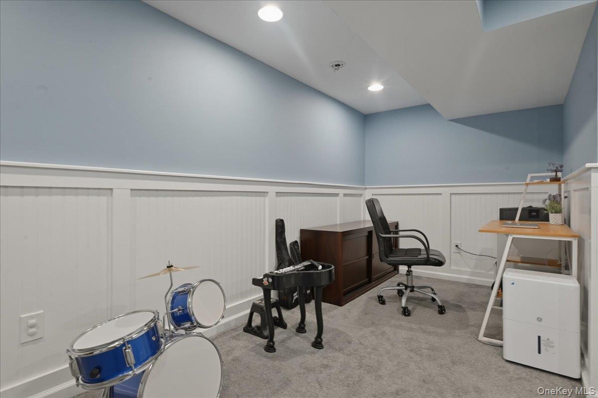 9 Copperbeech Road St. James, NY 11780 - Photo 29 of 39