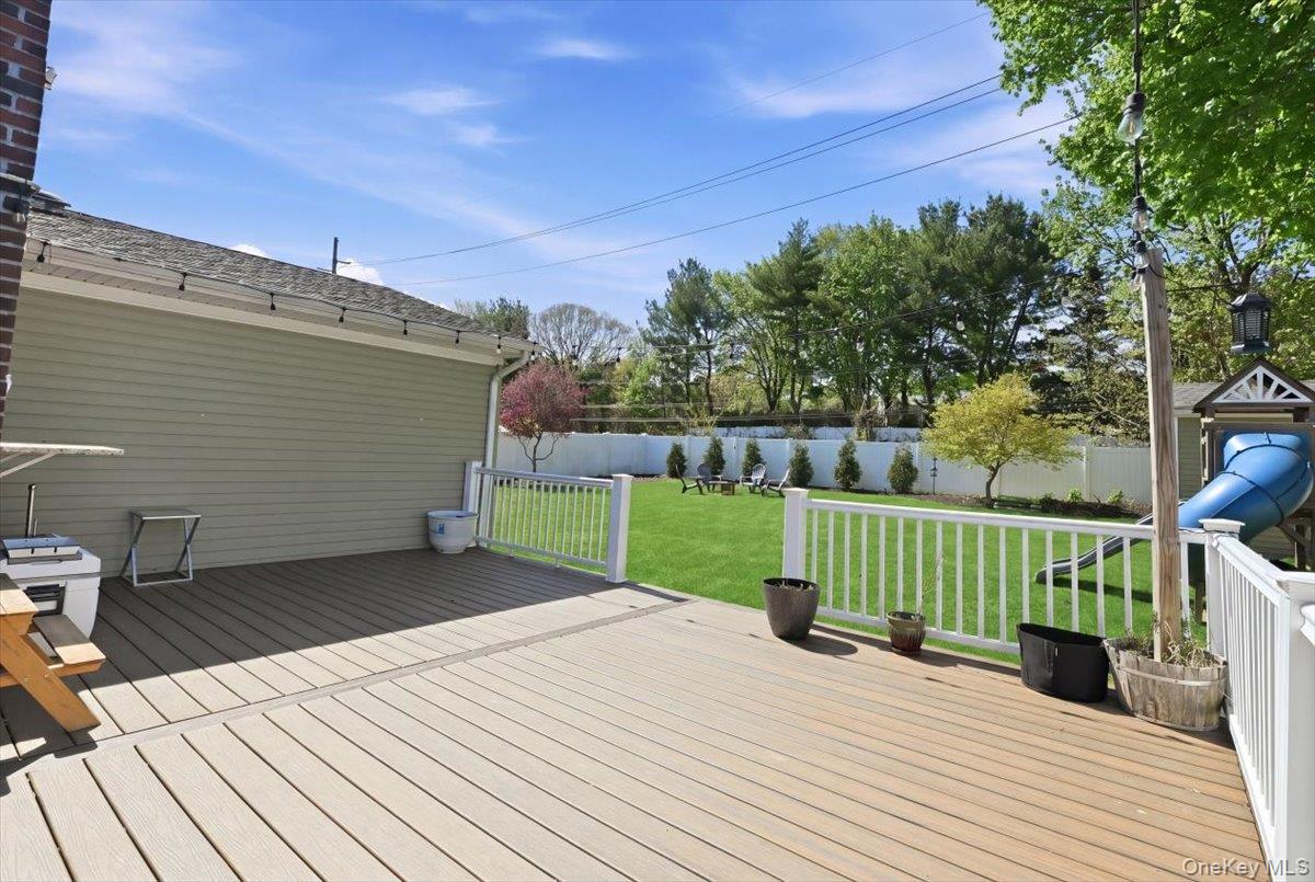 9 Copperbeech Road St. James, NY 11780 - Photo 32 of 39