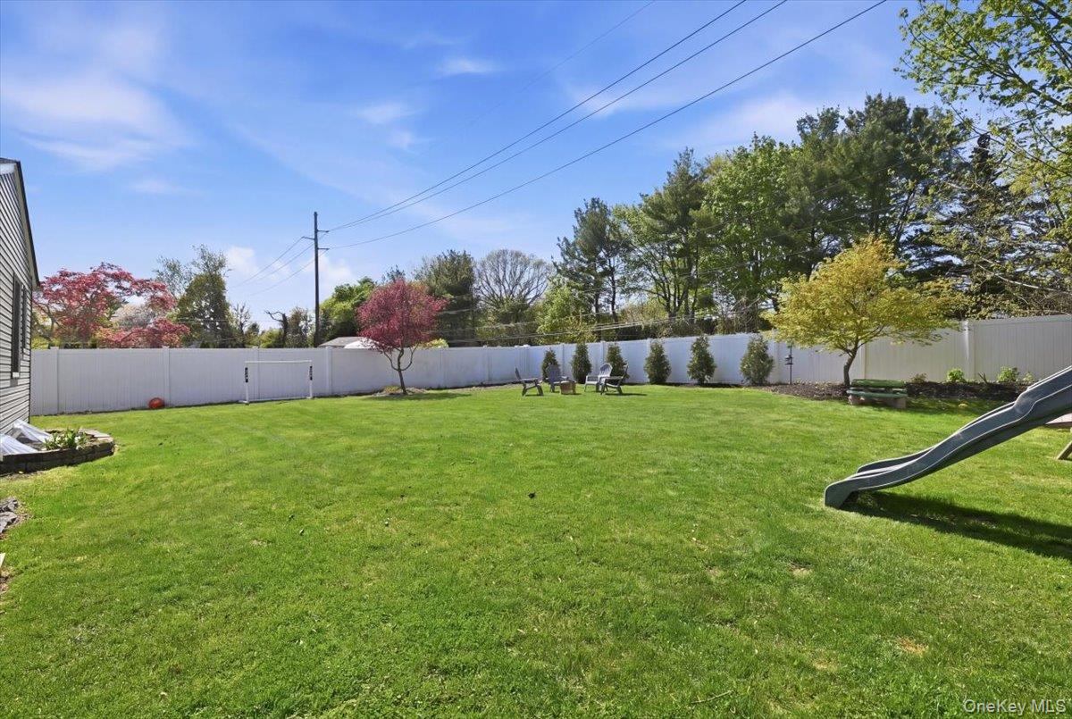 9 Copperbeech Road St. James, NY 11780 - Photo 35 of 39