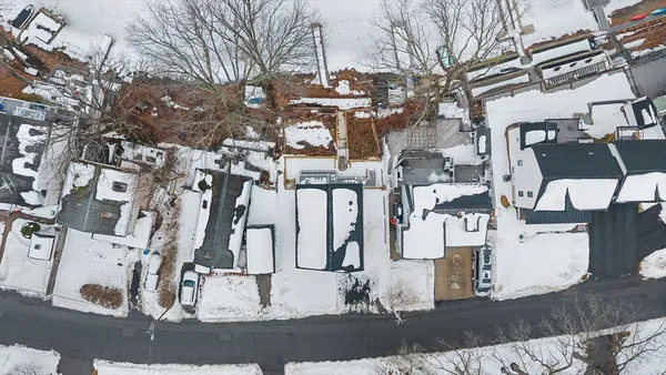 $3,750 | 23 Bay View Drive, Unit 1, Shrewsbury, MA 01545