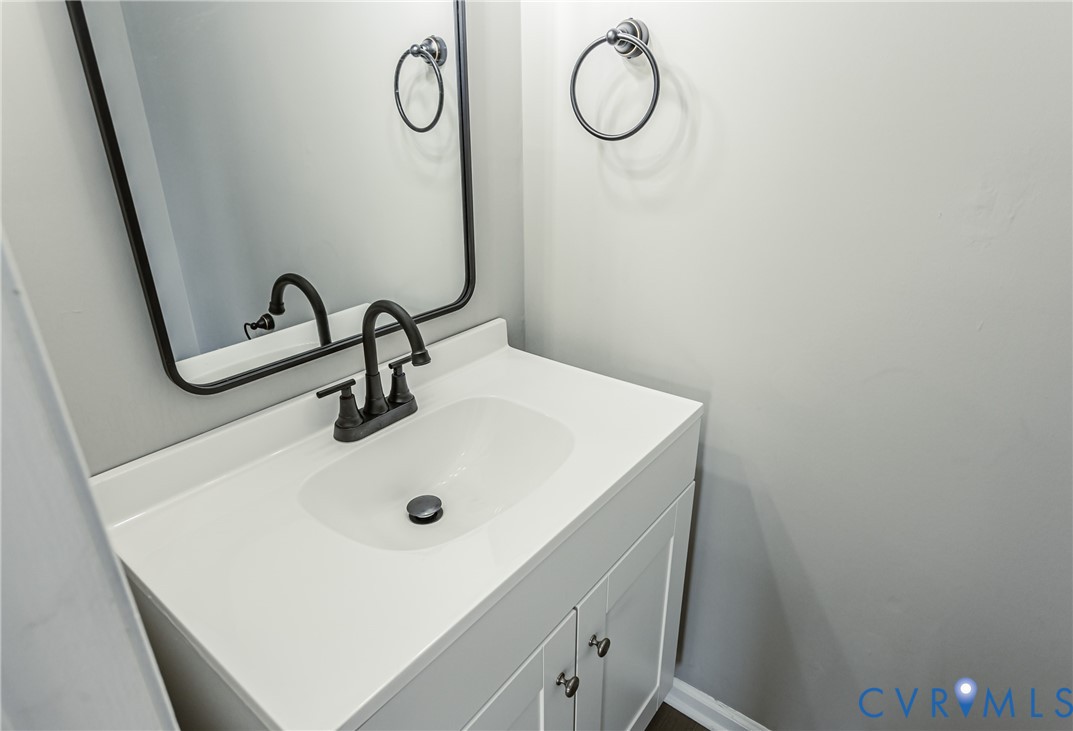 15412 Exter Mill Road Chesterfield, VA 23838 - Photo 50 of 60 Bathroom with vanity