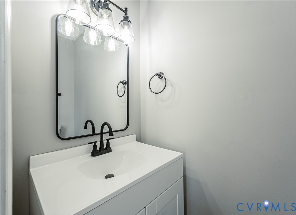15412 Exter Mill Road Chesterfield, VA 23838 - Photo 51 of 60 Bathroom featuring vanity