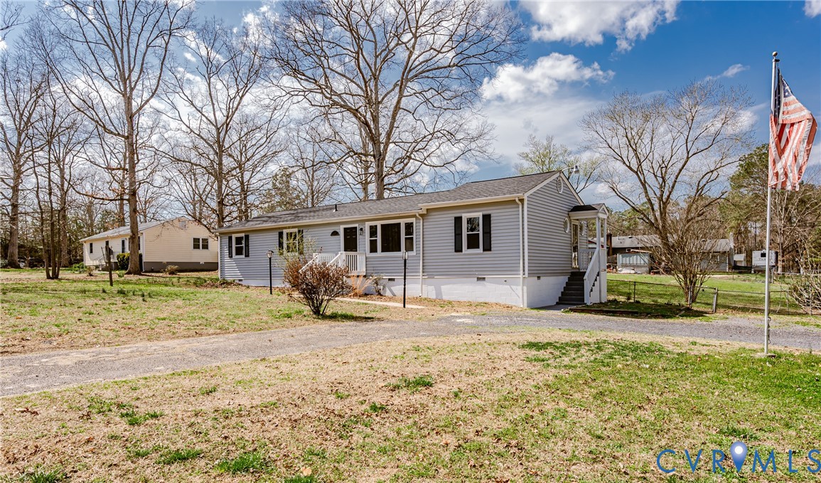15412 Exter Mill Road Chesterfield, VA 23838 - Photo 8 of 60 View of front facade featuring crawl space, a fron
