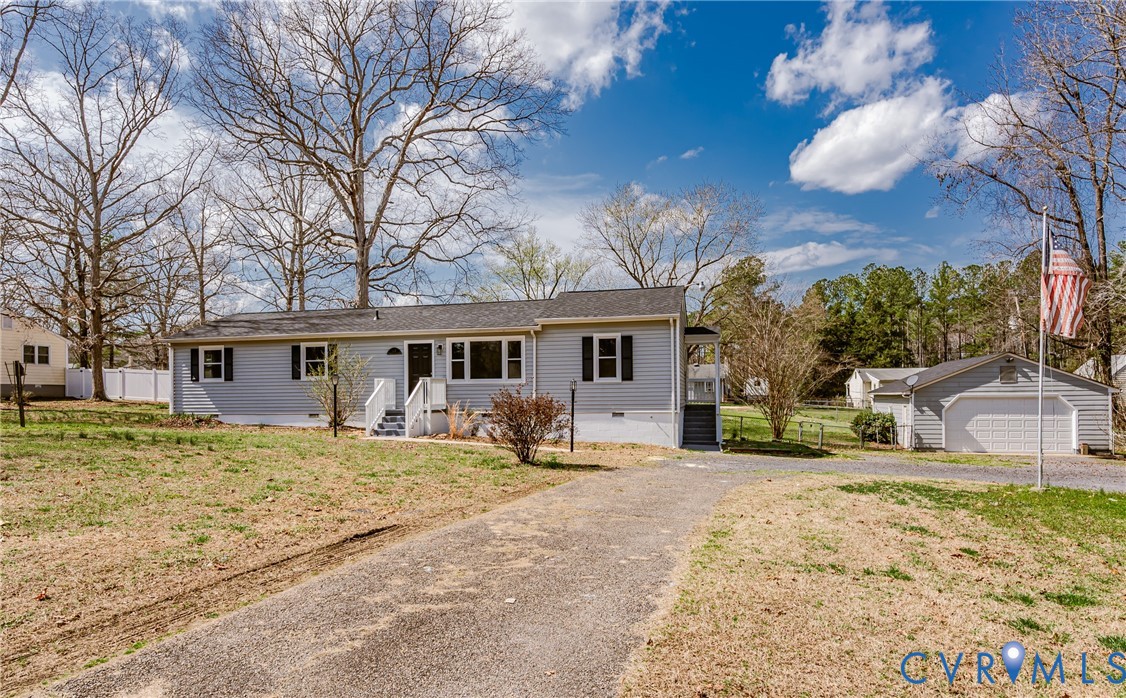 15412 Exter Mill Road Chesterfield, VA 23838 - Photo 9 of 60 Ranch-style house featuring crawl space, a detache