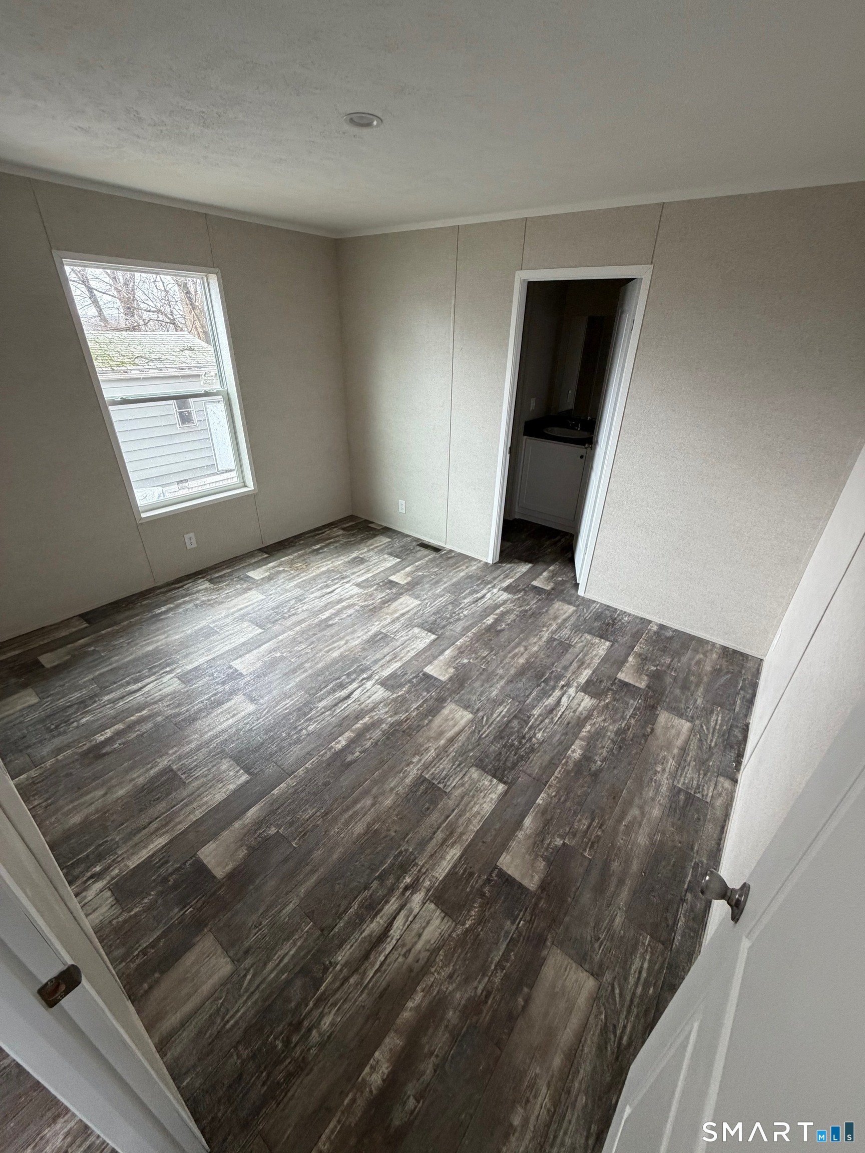 435 High Street, Unit 52 Groton, CT 06355 - Photo 5 of 11