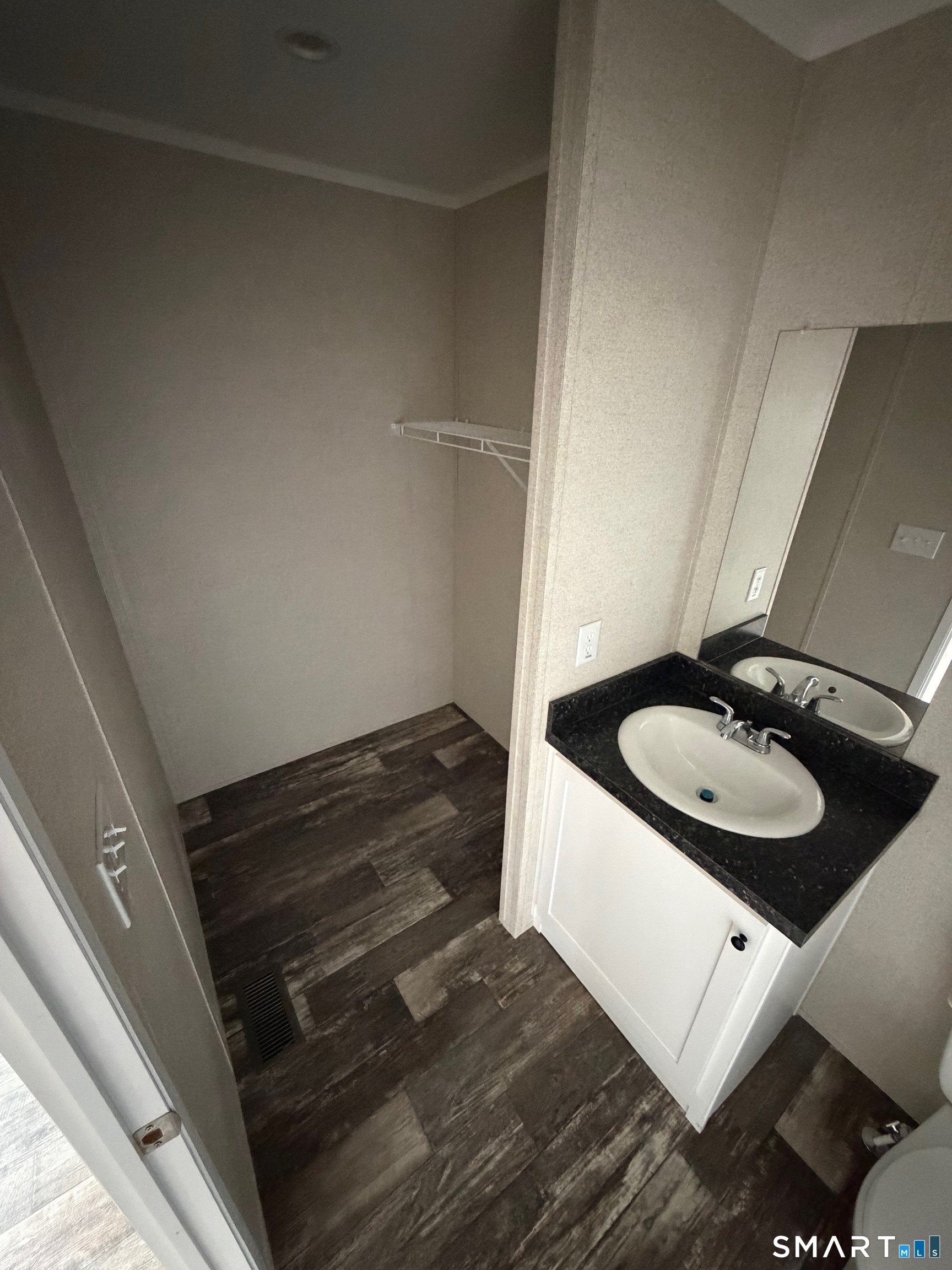 435 High Street, Unit 52 Groton, CT 06355 - Photo 6 of 11