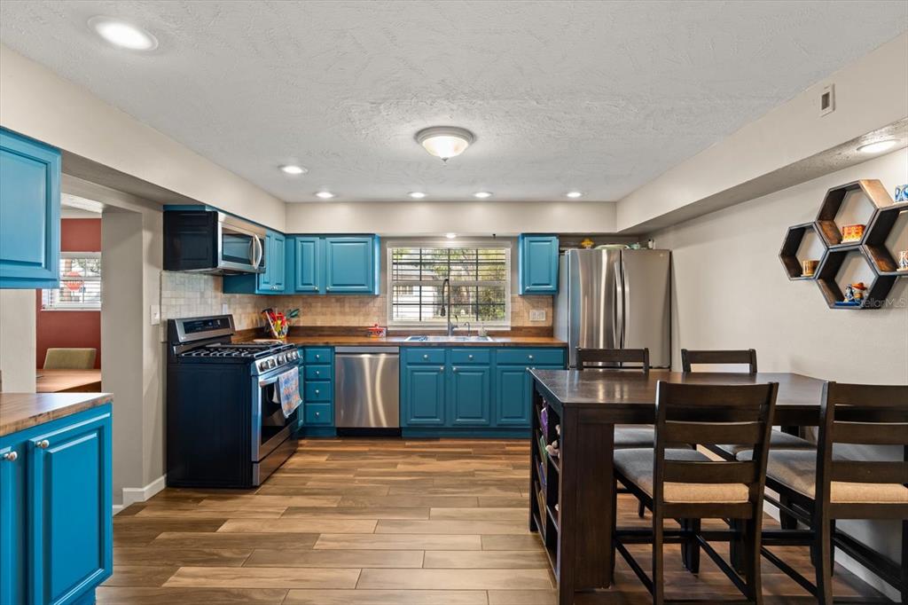 2 West Steele Street Orlando, FL 32804 - Photo 10 of 40
