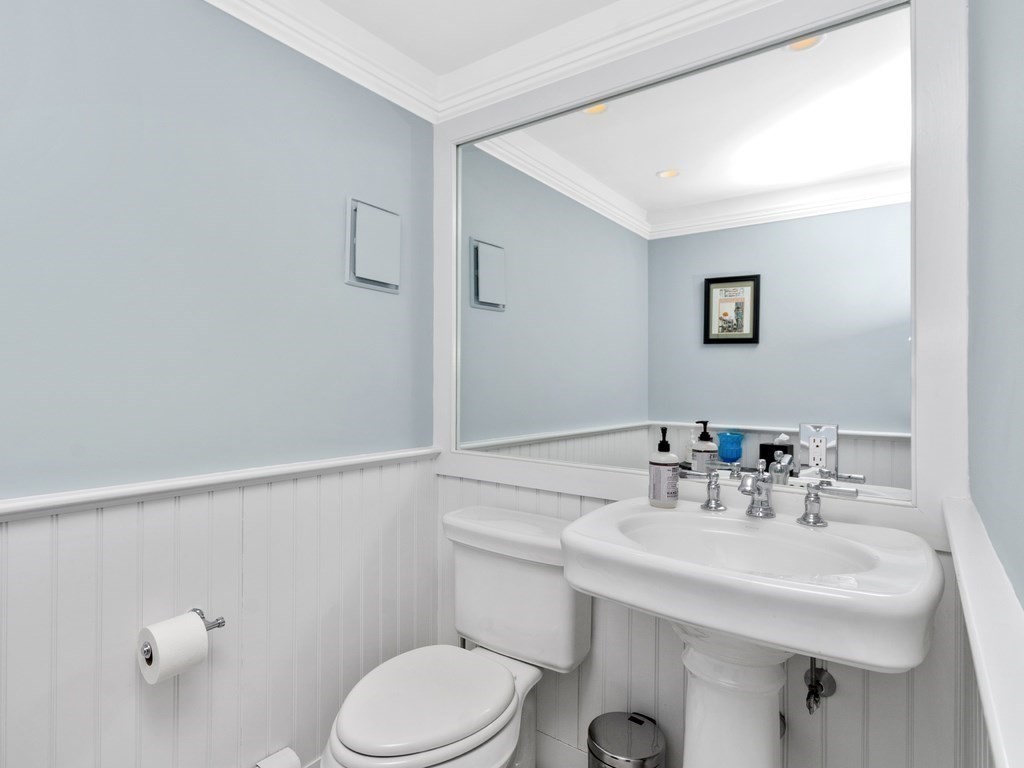 19 Sagamore Road Ipswich, MA 01938 - Photo 32 of 37 Gallery Image 32