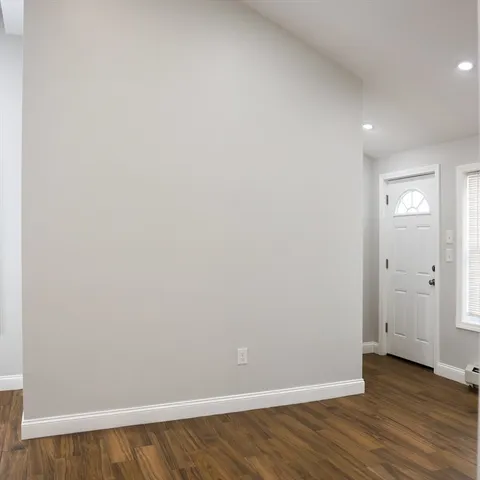 $2,700 | 598 School Street, Unit REAR ADU, Lowell, MA 01851