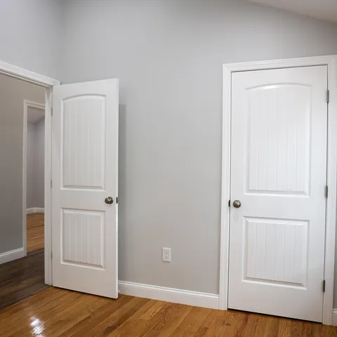 $2,700 | 598 School Street, Unit REAR ADU, Lowell, MA 01851