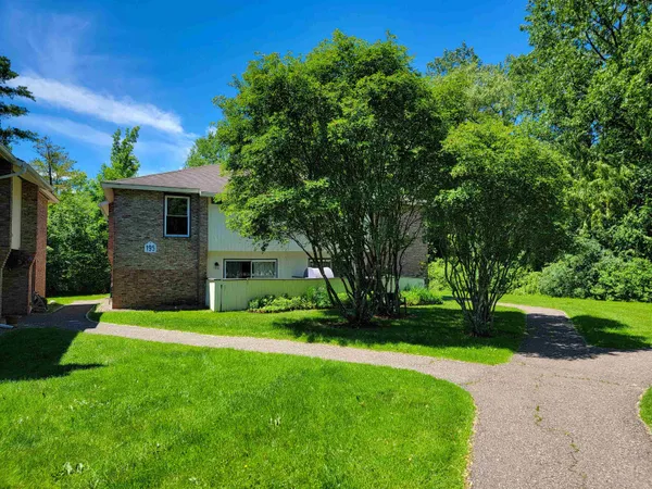 $260,000 | 195 Ledgewood Circle, Unit 102, Burlington, VT 05401