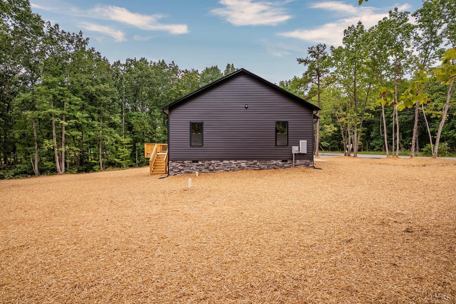 594 Community Road Dillwyn, VA 23936 - Photo 44 of 49 a view of a house with a outdoor space