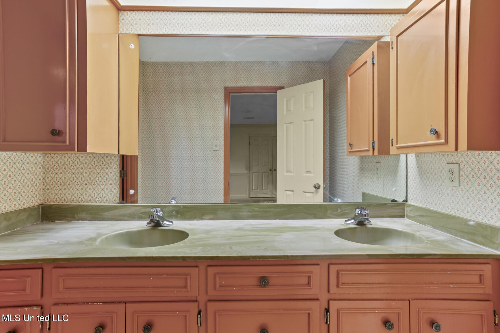 2060 Sheffield Drive Jackson, MS 39211 - Photo 18 of 27 18