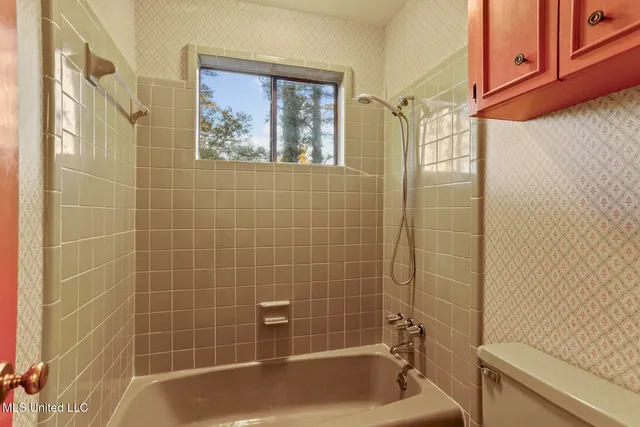 $369,000 | 2060 Sheffield Drive, Jackson, MS 39211