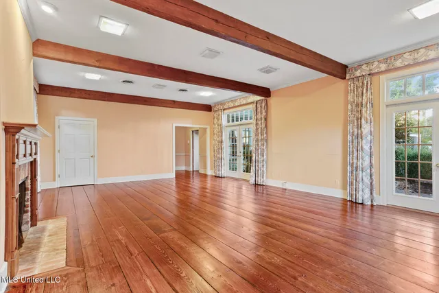 $369,000 | 2060 Sheffield Drive, Jackson, MS 39211