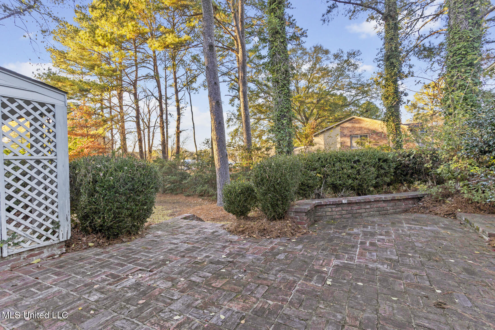 2060 Sheffield Drive Jackson, MS 39211 - Photo 7 of 27 7