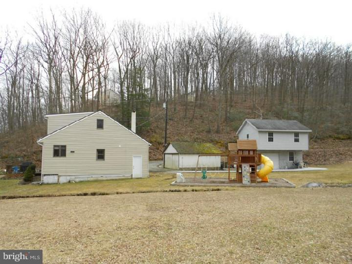 384 Locust Road Boyertown, PA 19512 - Photo 2 of 25 Gallery Image 2