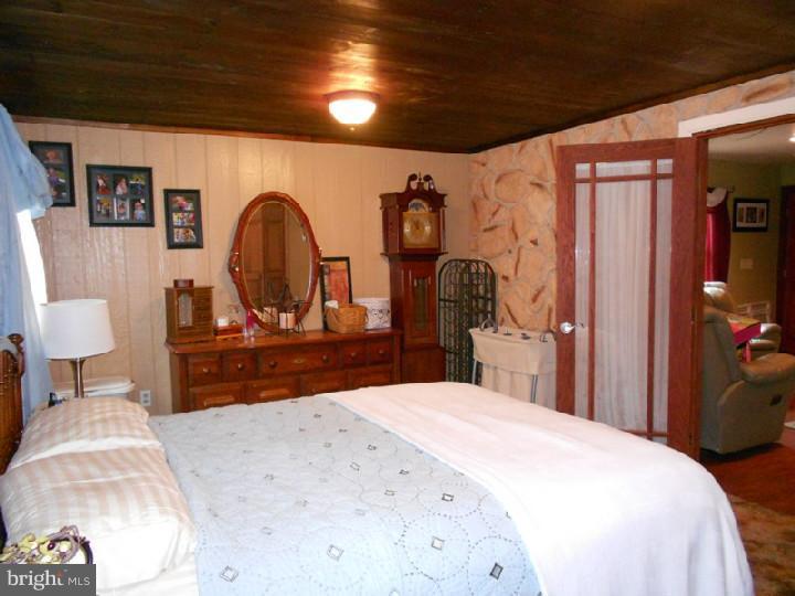 384 Locust Road Boyertown, PA 19512 - Photo 11 of 25 Gallery Image 11