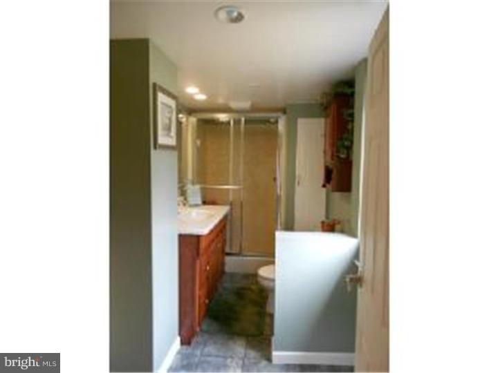384 Locust Road Boyertown, PA 19512 - Photo 15 of 25 Gallery Image 15