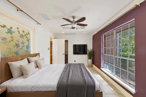 $1,100,000 | 2412 Jones Road, Austin, TX 78745