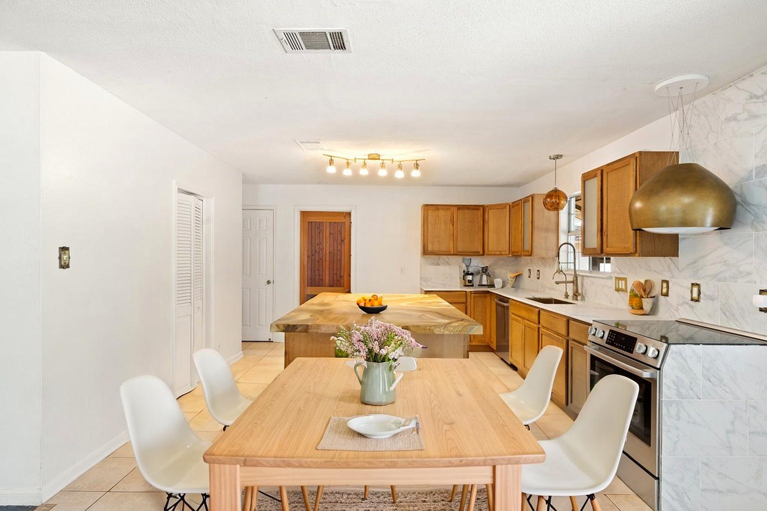 2412 Jones Road Austin, TX 78745 - Photo 5 of 40 Virtually Staged