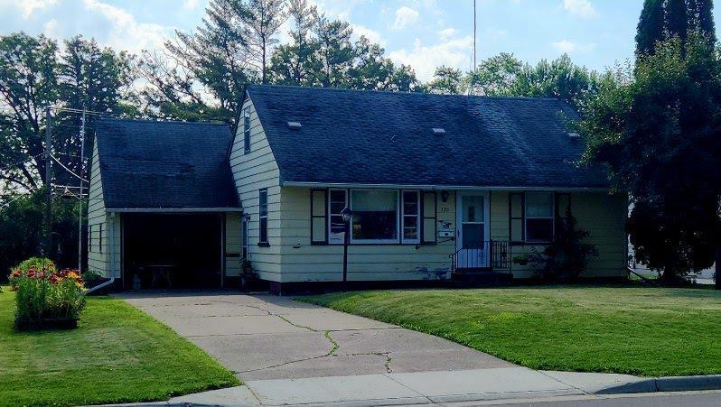320 Grove St North  