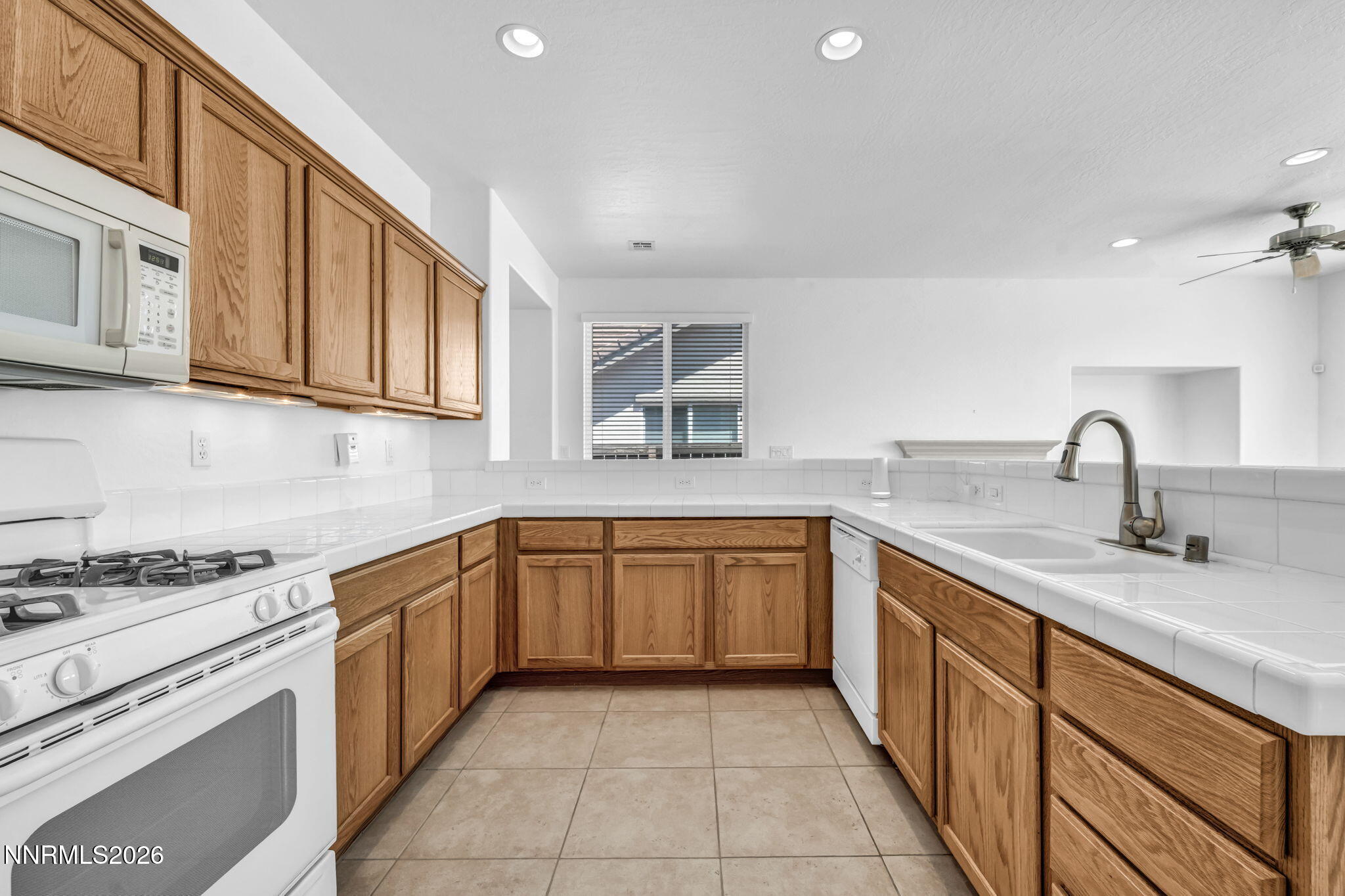 9036 Cabin Creek Trail Reno, NV 89523 - Photo 11 of 34 38-web-or-mls-9036-cabin-creek-trail