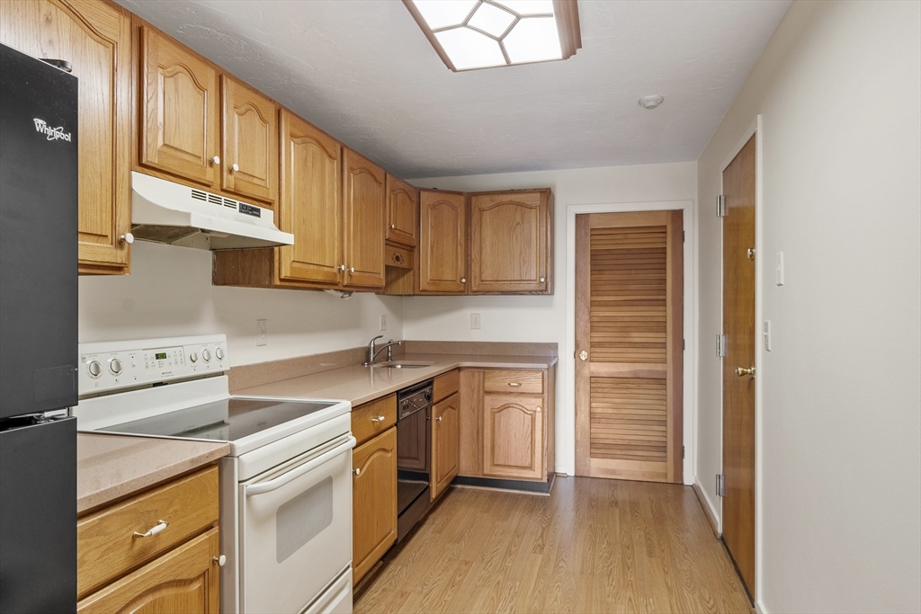 189 Littleton Road, Unit 65C Chelmsford, MA 01824 - Photo 2 of 19 Gallery Image 2