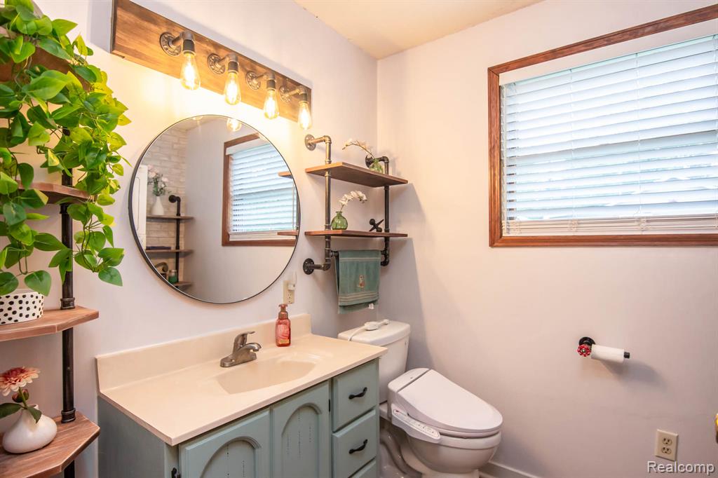2433 Fox Road Lincoln, MI 48742 - Photo 11 of 27 Gallery Image 11