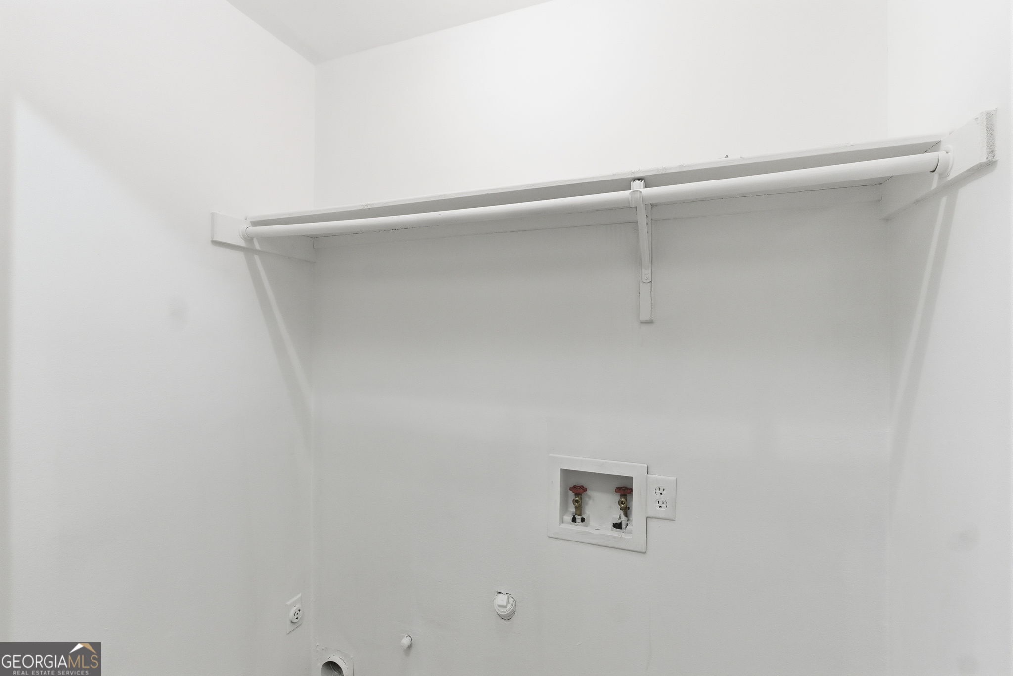 523 North Shore Road Lithonia, GA 30058 - Photo 22 of 26 a close up view of a closet