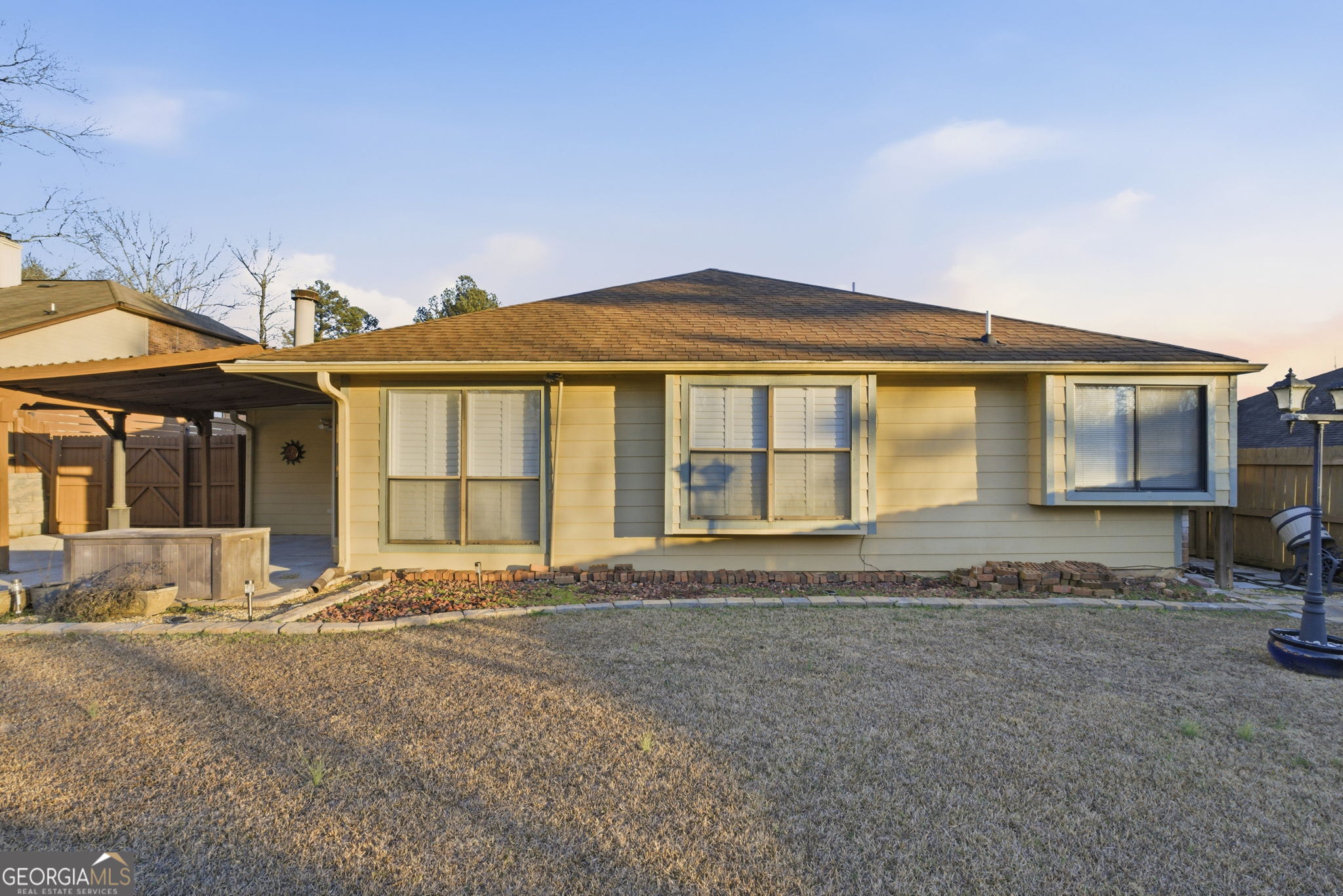 523 North Shore Road Lithonia, GA 30058 - Photo 23 of 26 a front view of a house