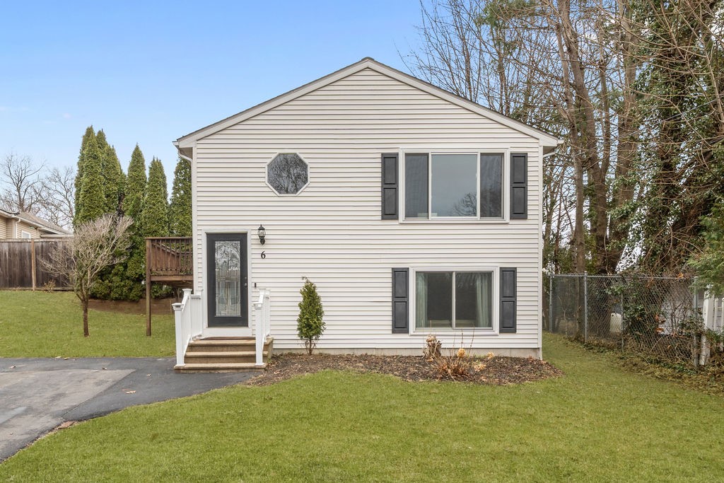 6 Tennyson Road Warwick, RI 02888 - Photo 1 of 38