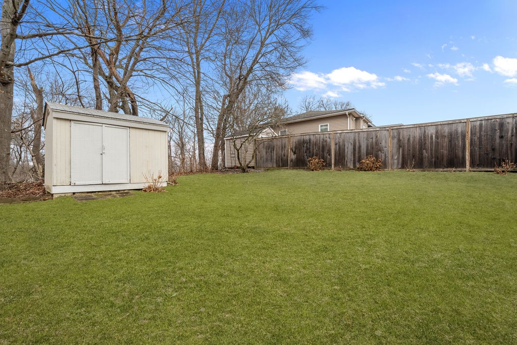 6 Tennyson Road Warwick, RI 02888 - Photo 8 of 38