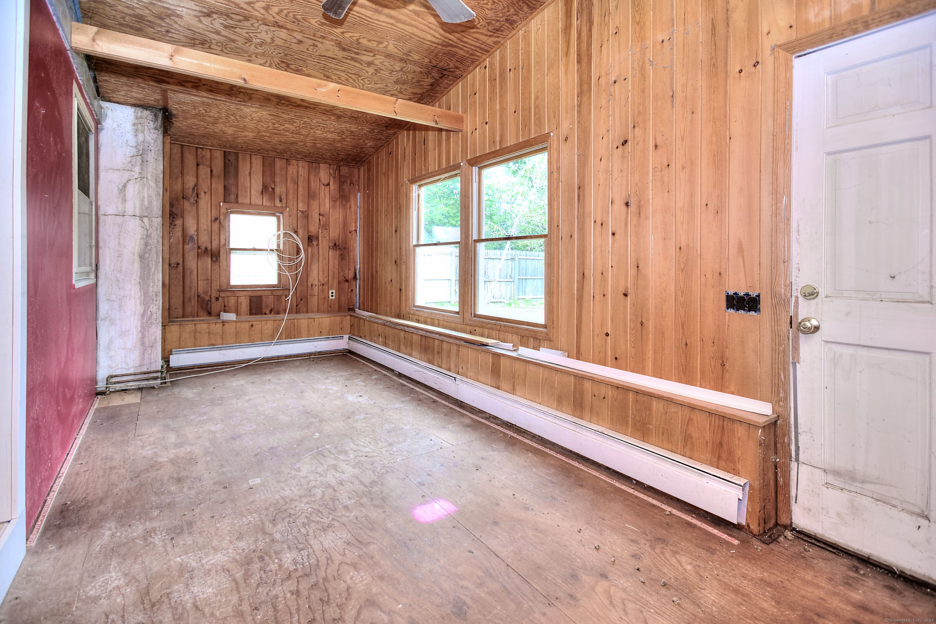 489 Main Street Westport, CT 06880 - Photo 25 of 40 an empty room with windows