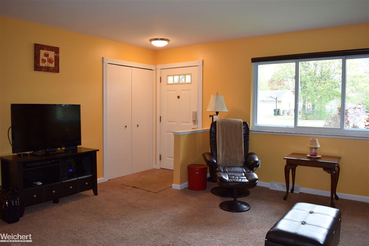 3490 Emmons Avenue Rochester Hills, MI 48307 - Photo 15 of 38