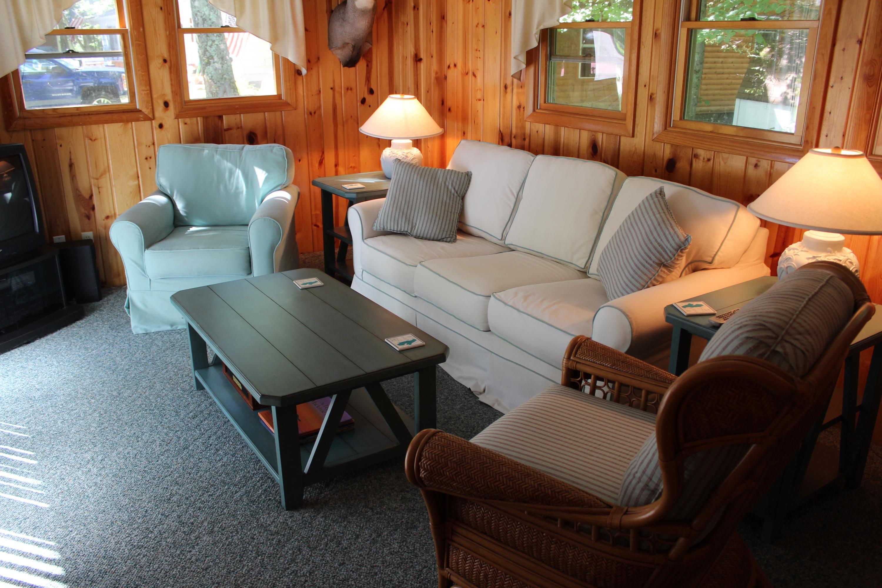 11085 Kings Point Road Alanson, MI 49706 - Photo 11 of 17 Gallery Image 11