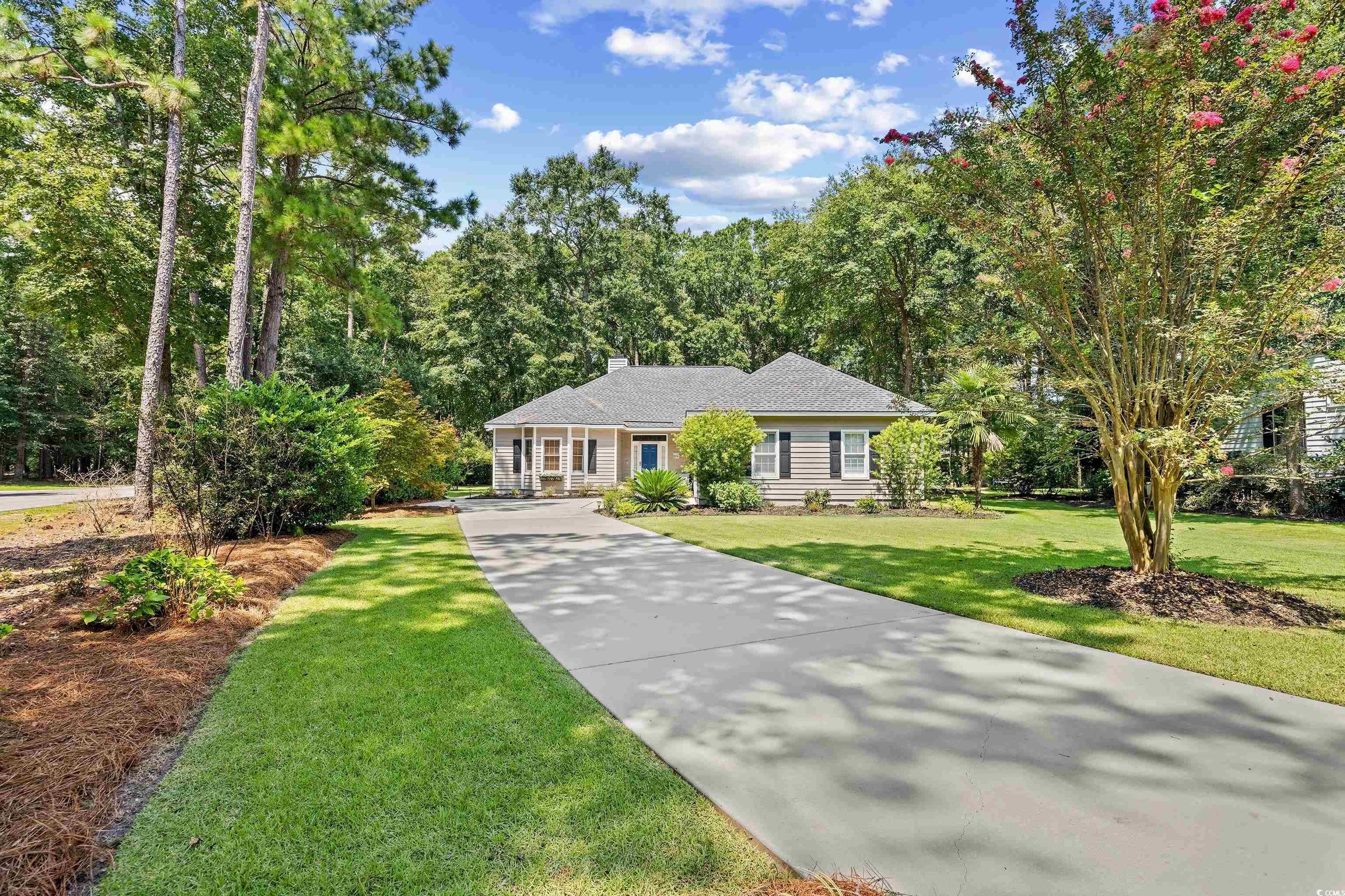 16 Gray Fox Loop Pawleys Island, SC 29585 - Photo 2 of 40