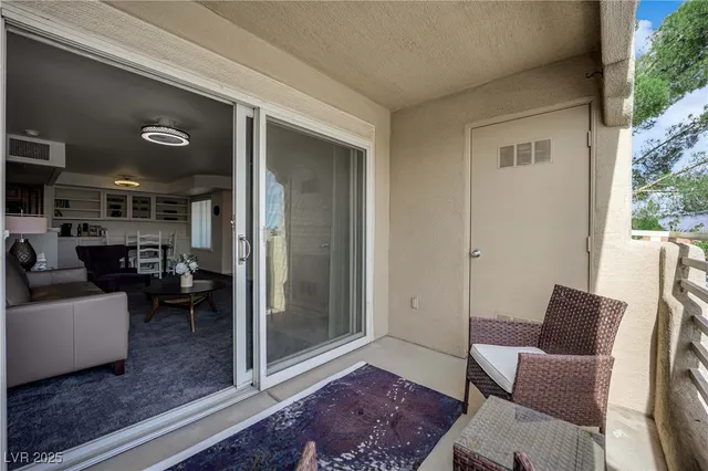 $2,600 | 1909 Mountain Hills Court, Unit 205, Las Vegas, NV 89128