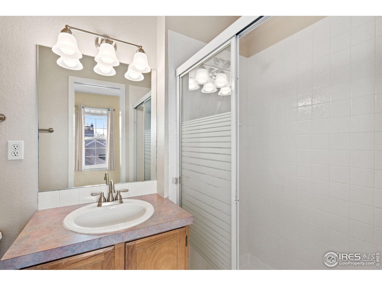 6612 Avondale Road, Unit 2B Fort Collins, CO 80525 - Photo 14 of 20 3/4 ensuite bathroom in second bedroom