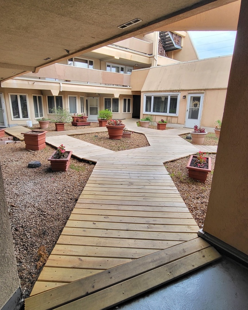 6337 Roosevelt Road, Unit 105 Berwyn, IL 60402 - Photo 19 of 20 a swimming pool view with a seating space