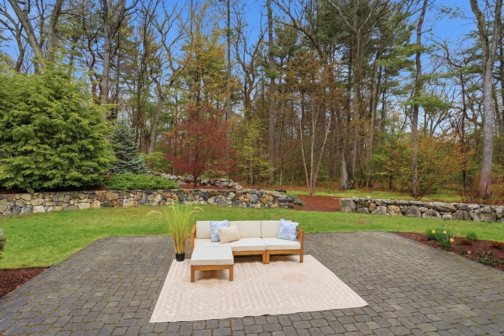 27 Maxwell Road Bedford, MA 01730 - Photo 37 of 42 Gallery Image 37