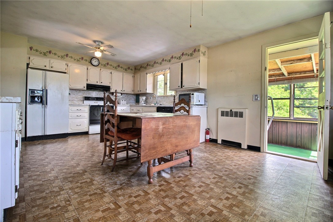 77 Tower Street Westerly, RI 02891 - Photo 12 of 27