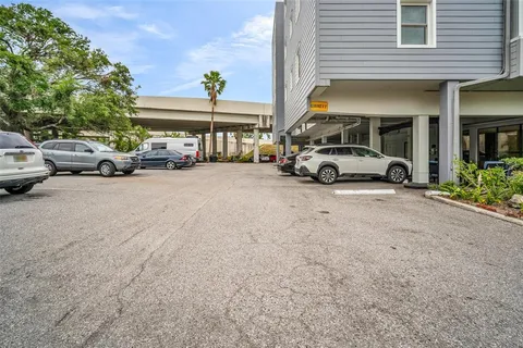 $249,900 | 841 4th Avenue North, Unit 65, St. Petersburg, FL 33701