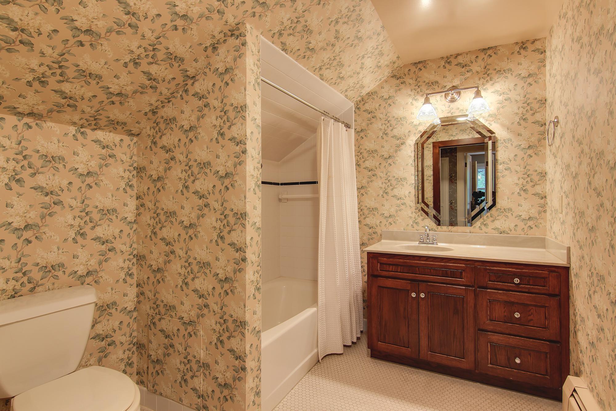 3626 Baker Road Minnetonka, MN 55305 - Photo 29 of 41