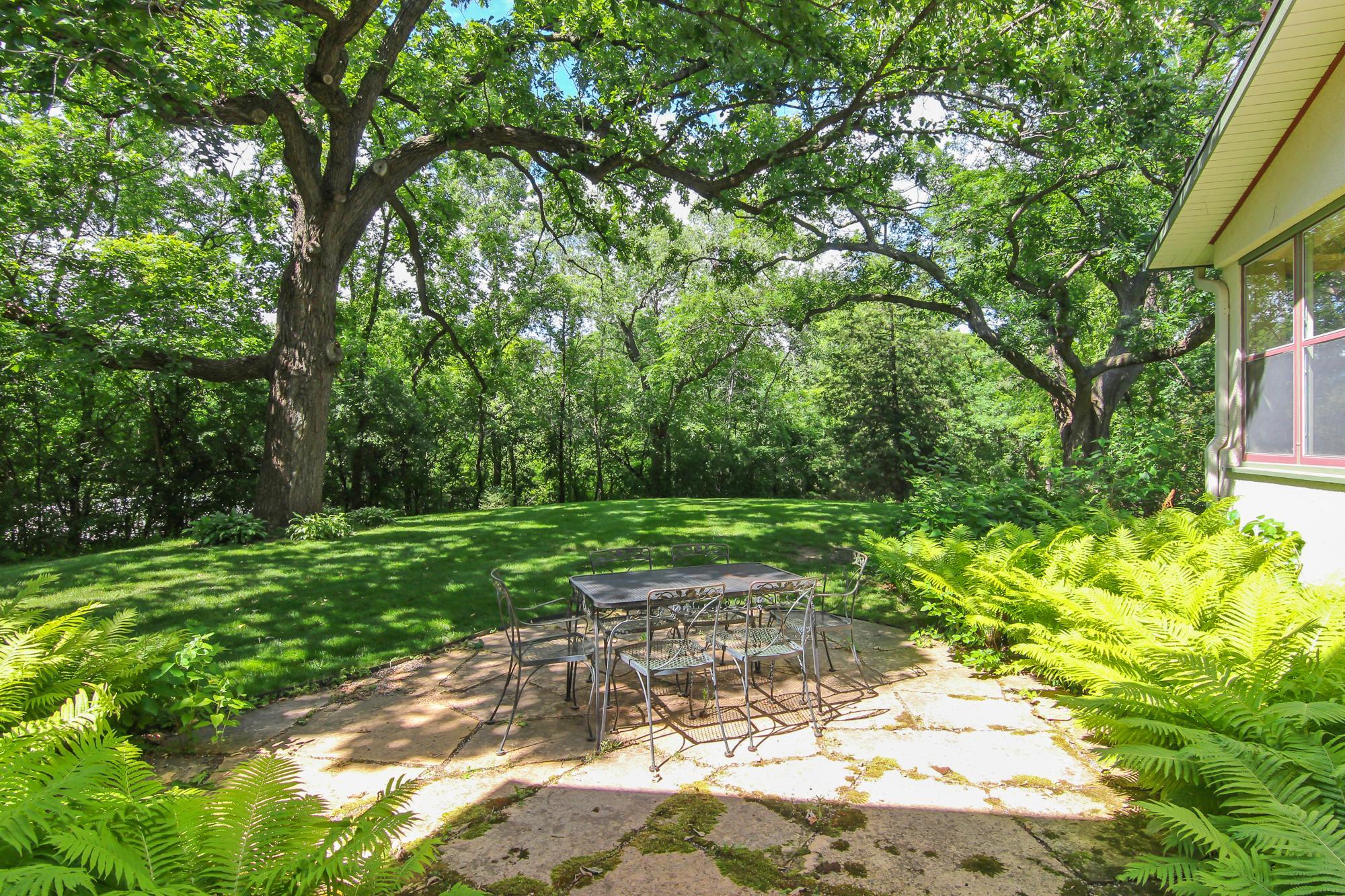 3626 Baker Road Minnetonka, MN 55305 - Photo 7 of 41